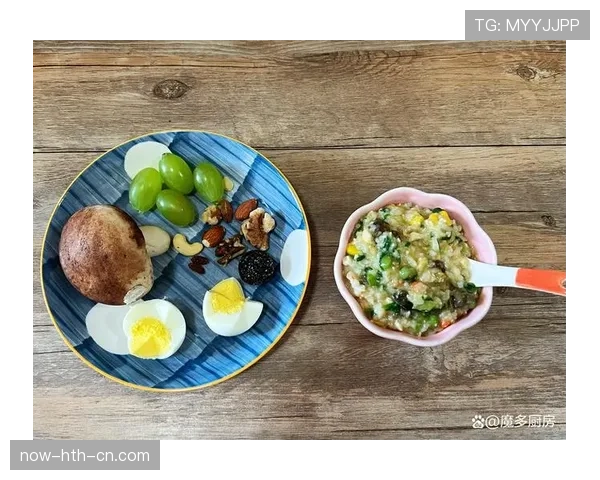 余依婷又晒早餐，白瓷盘子对上我的外卖塑料盒，尴尬得想搬家